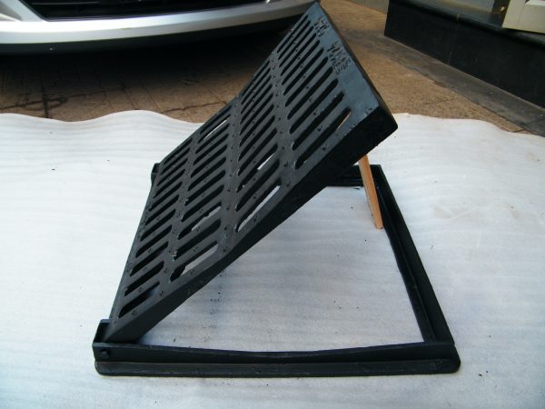 C250 medium duty gully grating - Image 3