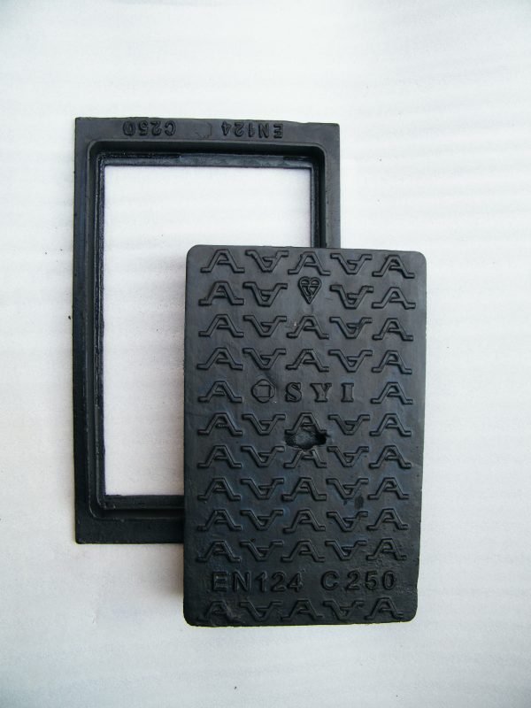 Ductile Iron Class C250 (Medium Duty) Manhole Covers - Image 2
