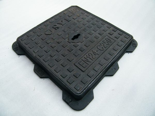 Ductile Iron Class C250 (Medium Duty) Manhole Covers - Image 3