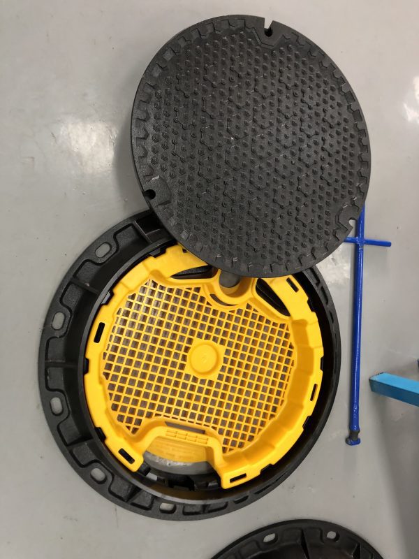 Floating Manhole Cover - Image 2