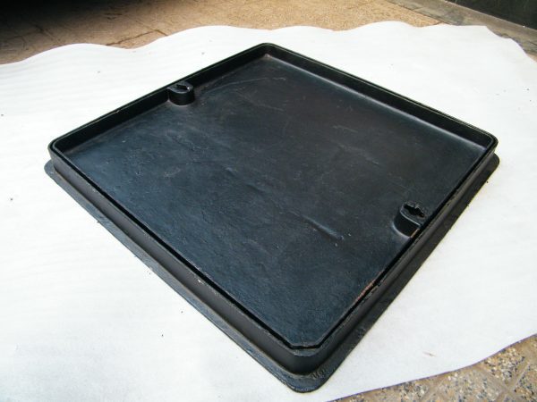 recessed manhole cover and frame - Image 2