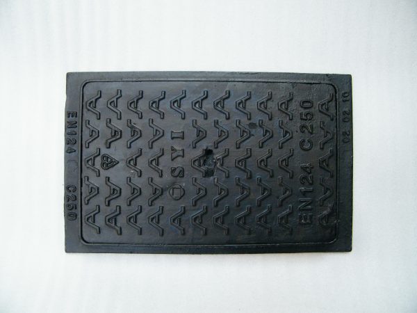 Rectangular ductile iron manhole cover