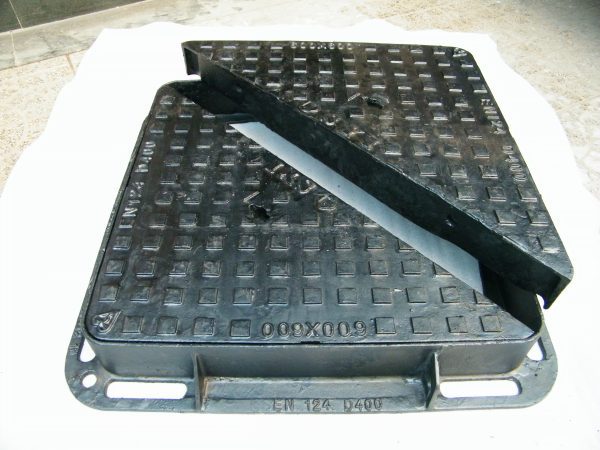 Double Triangular Manhole Cover - Image 2