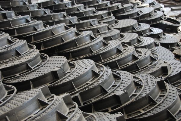 Ductile Iron Class E600 (Heavy Duty) Manhole Covers - Image 3