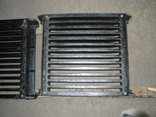 E600 heavy duty ductile iron 500X450MM gully grating - Image 2